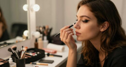 It Turns Out, This "Dated" Eyeliner Trend Is The Key To Looking Like A Cool Celeb In Paris